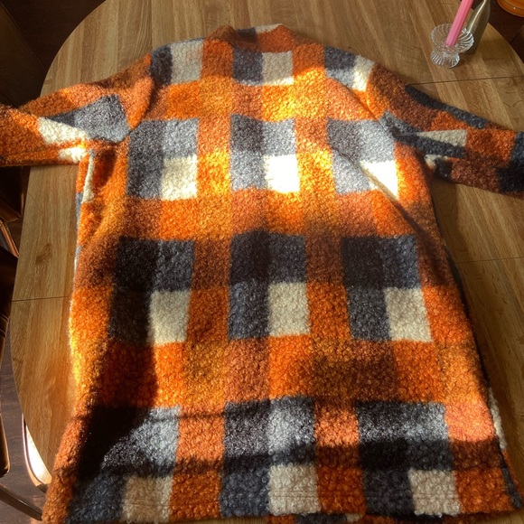 Orange checkered trench coat - Picture 4 of 5